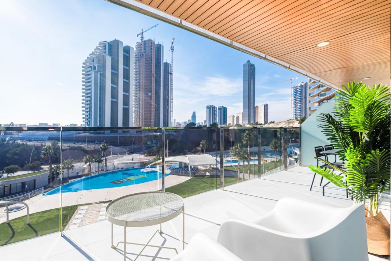 Sunset Waves Deluxe Apartments Poniente Beach Resort Benidorm Buitenkant foto