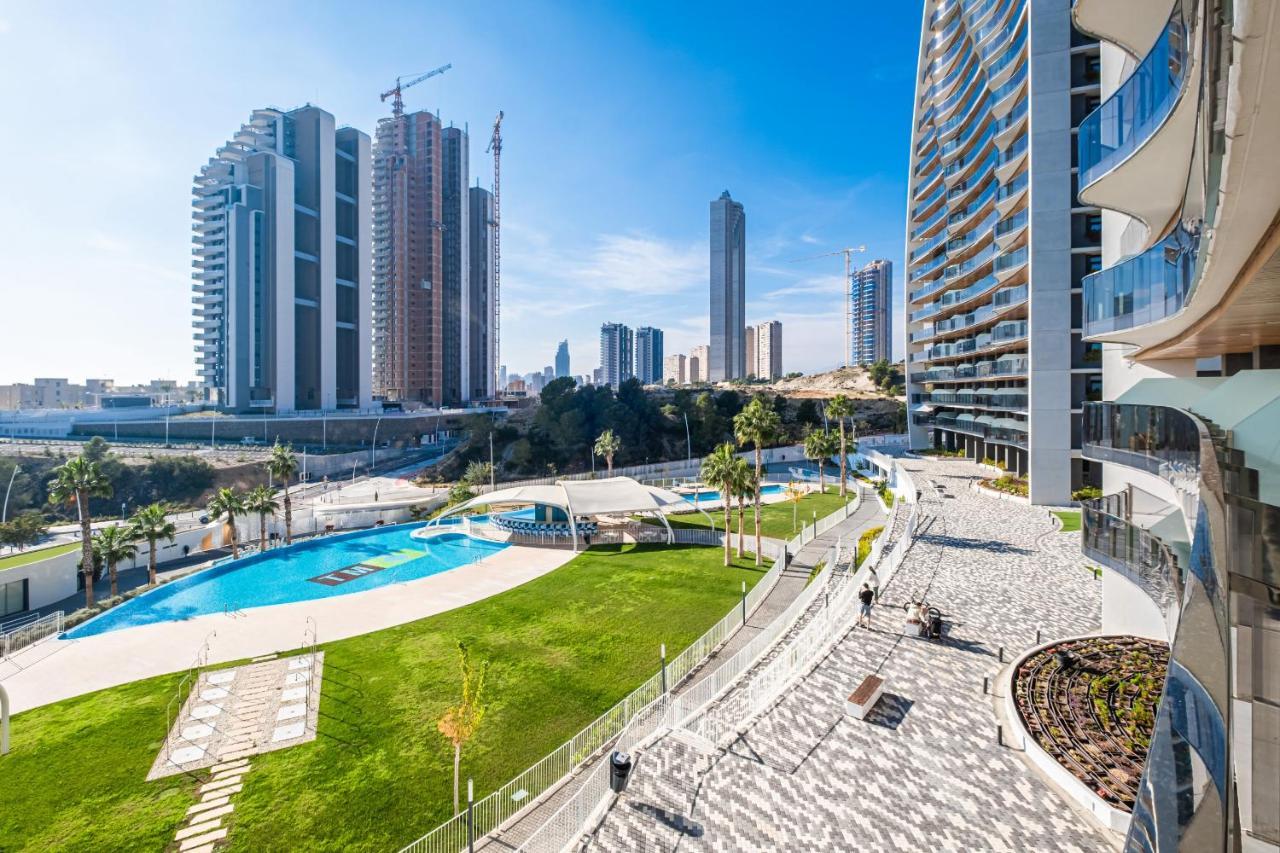 Sunset Waves Deluxe Apartments Poniente Beach Resort Benidorm Buitenkant foto