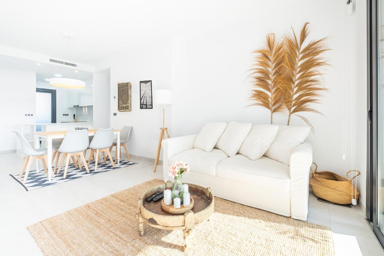 Sunset Waves Deluxe Apartments Poniente Beach Resort Benidorm Buitenkant foto