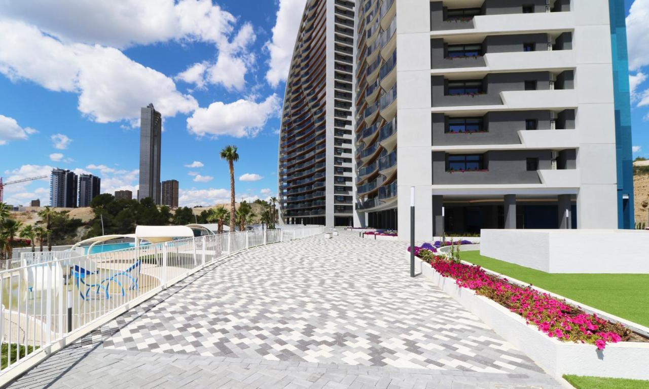 Sunset Waves Deluxe Apartments Poniente Beach Resort Benidorm Buitenkant foto