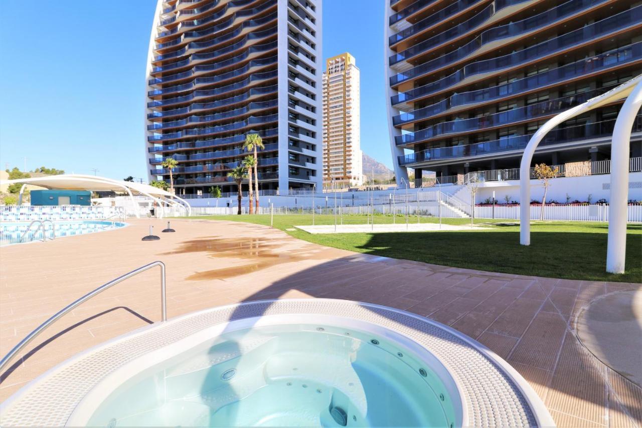 Sunset Waves Deluxe Apartments Poniente Beach Resort Benidorm Buitenkant foto