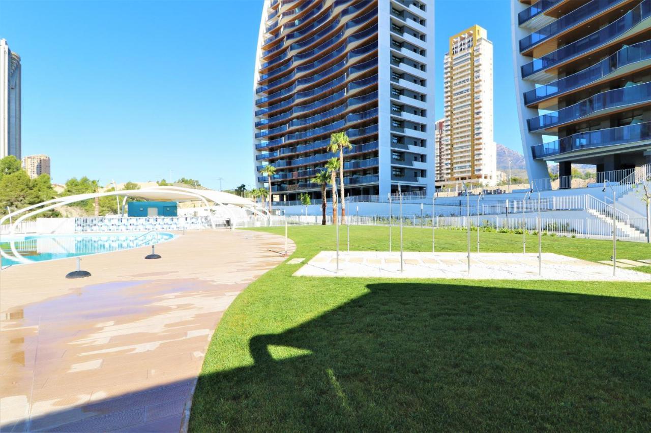 Sunset Waves Deluxe Apartments Poniente Beach Resort Benidorm Buitenkant foto