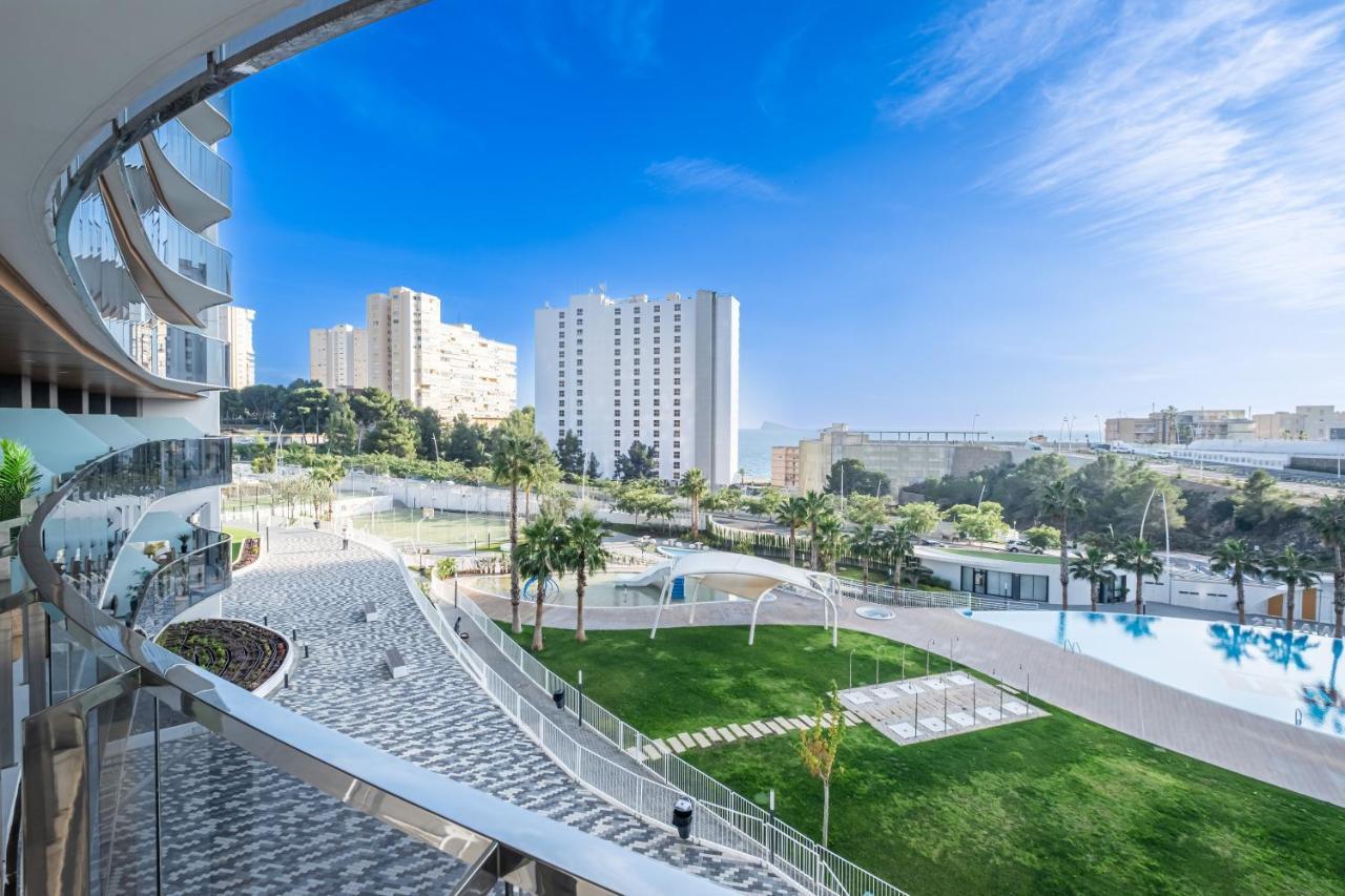 Sunset Waves Deluxe Apartments Poniente Beach Resort Benidorm Buitenkant foto