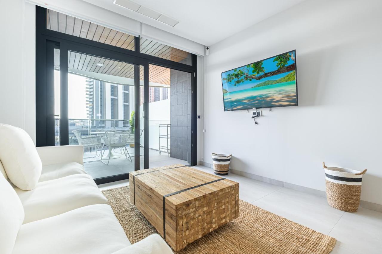 Sunset Waves Deluxe Apartments Poniente Beach Resort Benidorm Buitenkant foto