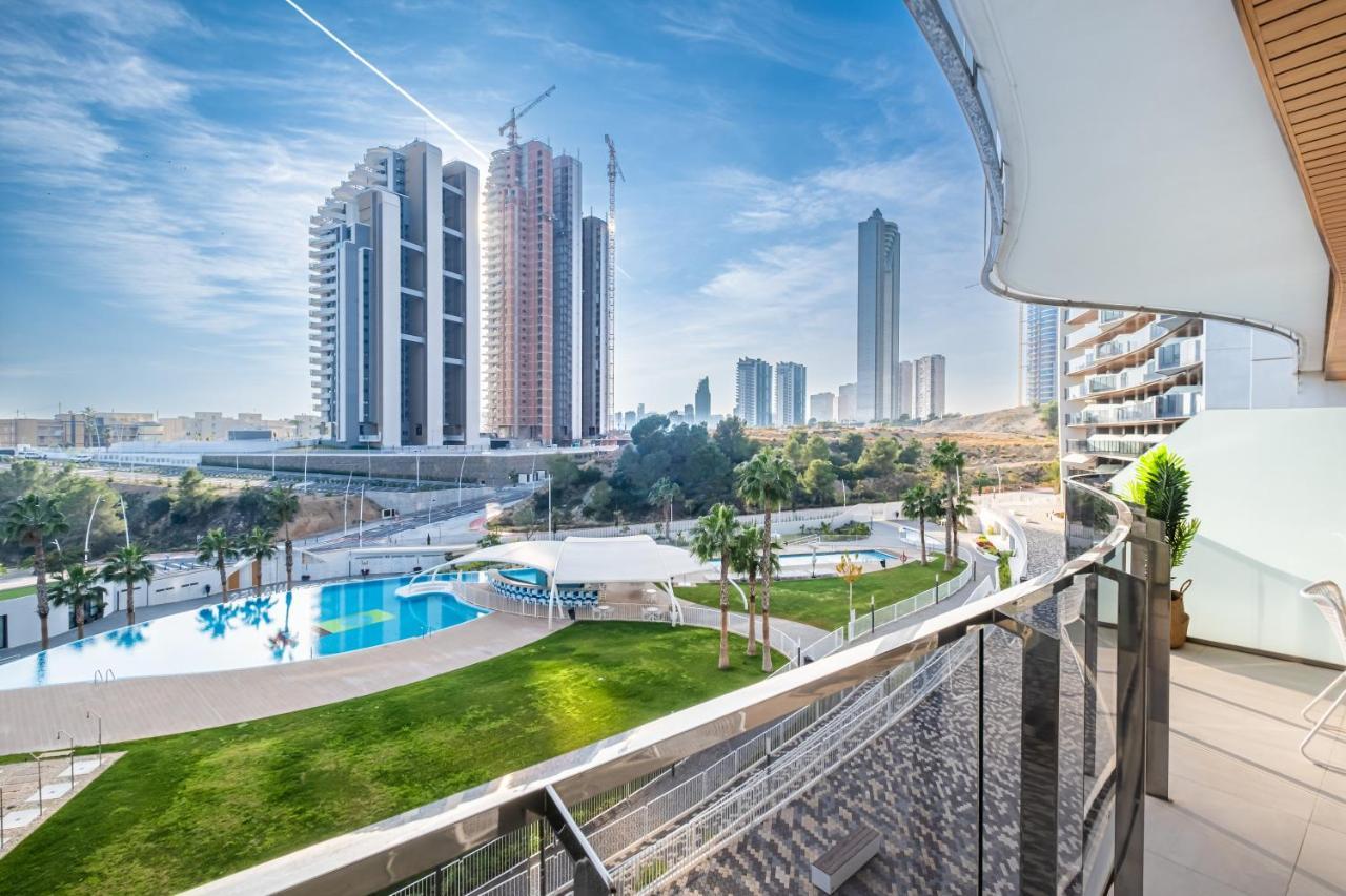 Sunset Waves Deluxe Apartments Poniente Beach Resort Benidorm Buitenkant foto